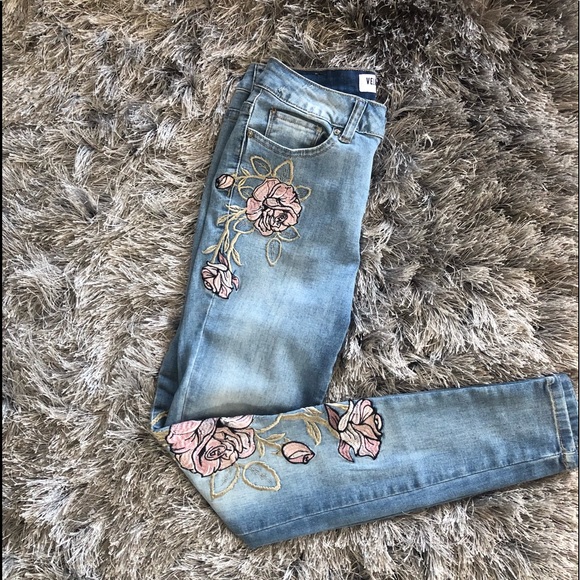 Velvet Heart Denim - JEANS FLORAL EMBROIDERY
